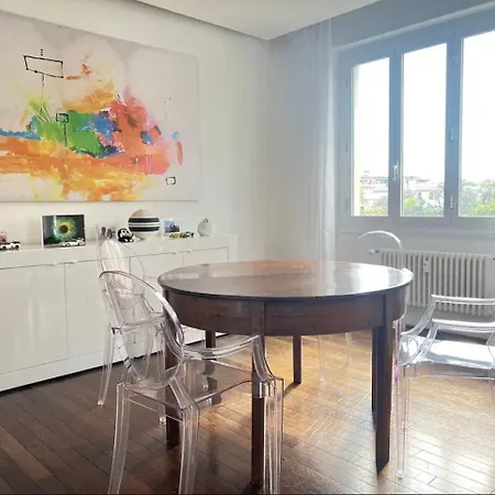 Restored Property Near Boccadasse ジェノヴァ