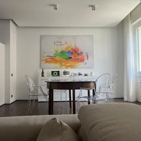 아파트 Restored Property Near Boccadasse *